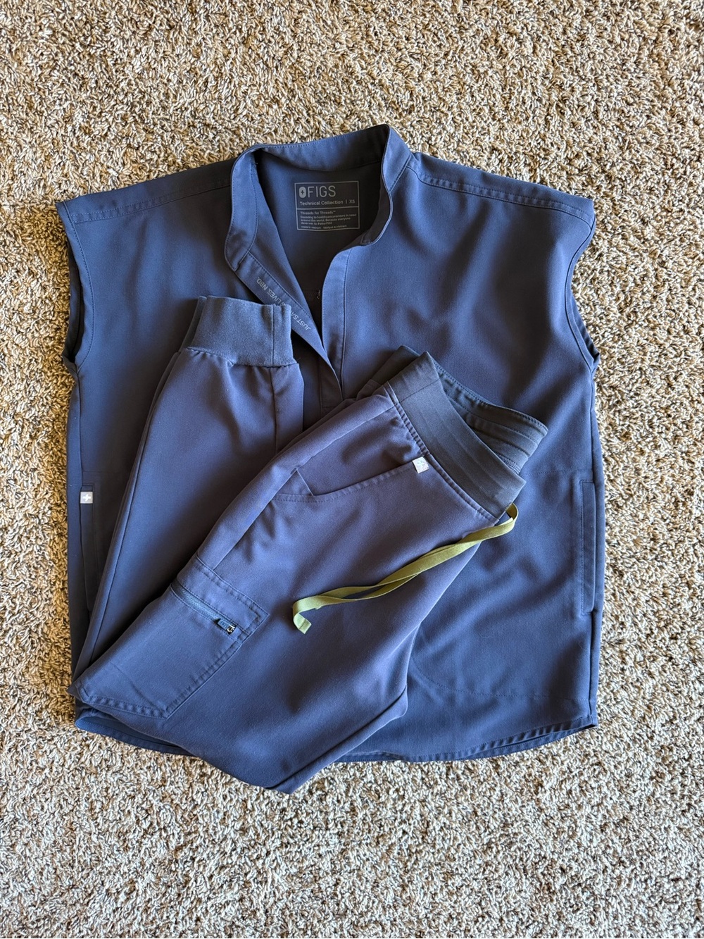 FIGS Quiet Navy Scrub Set
